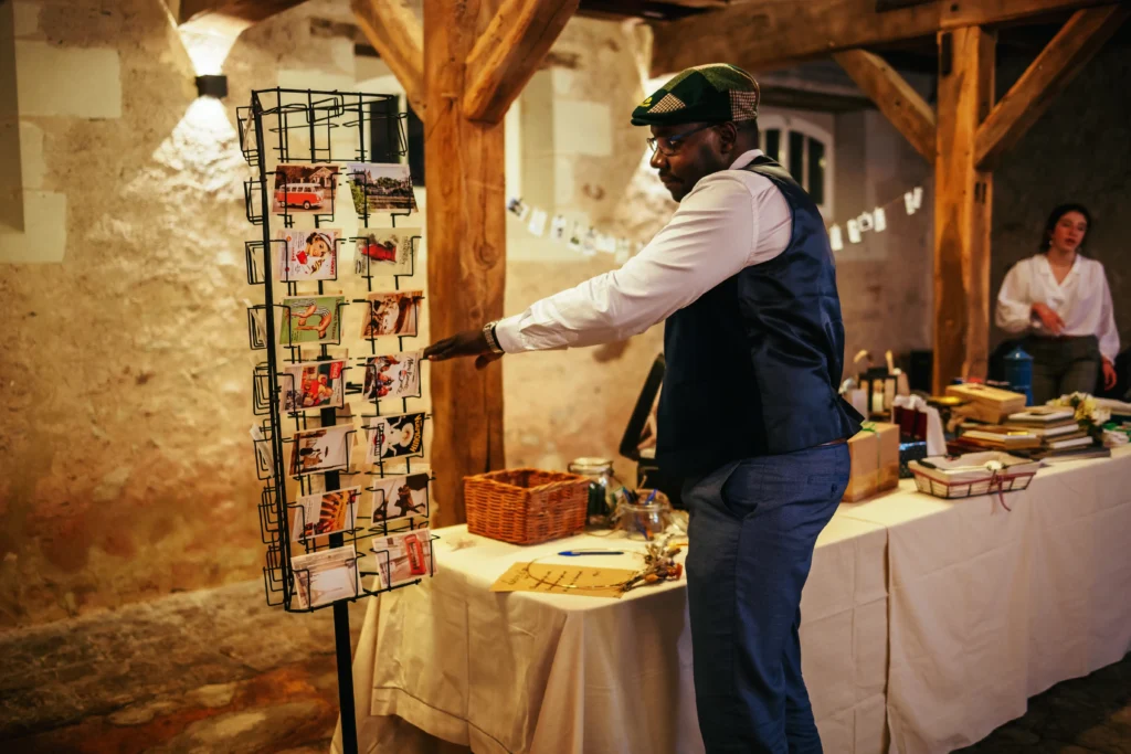 Décoration rétro vintage pour un mariage au domaine du Marchais Bouchet