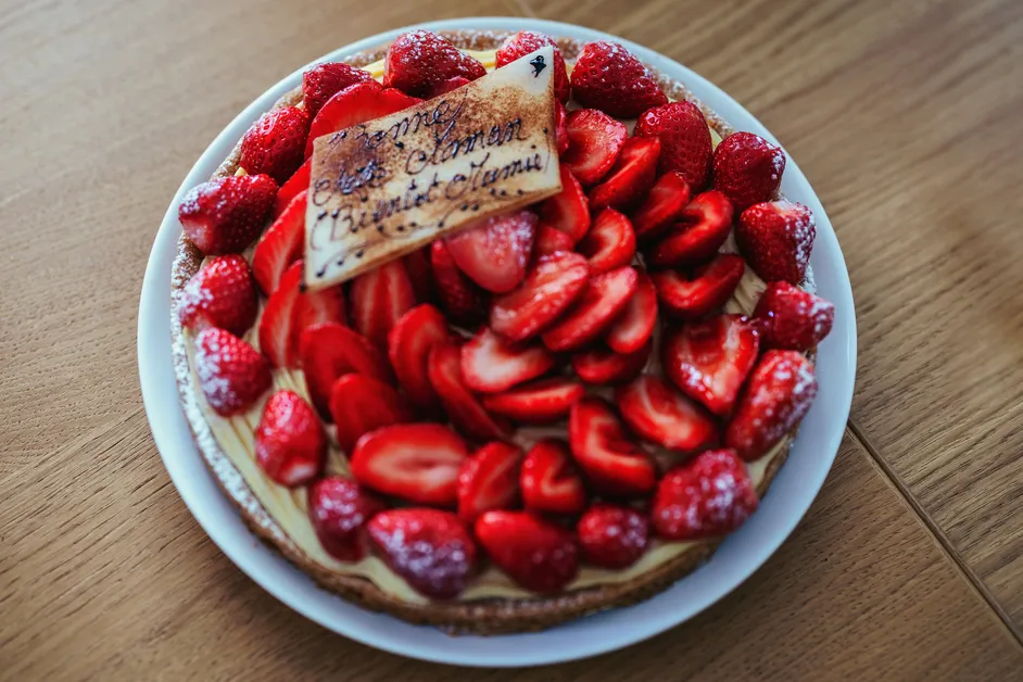 Tarte au fraise pour annoncer une grossesse à un parent